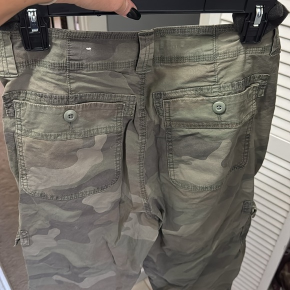 EUC American eagle cargo pants - Picture 7 of 8